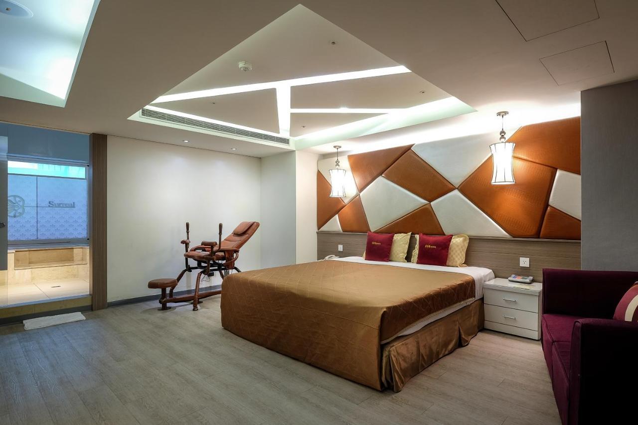 Surreal Motel Hsinchuang Exterior foto